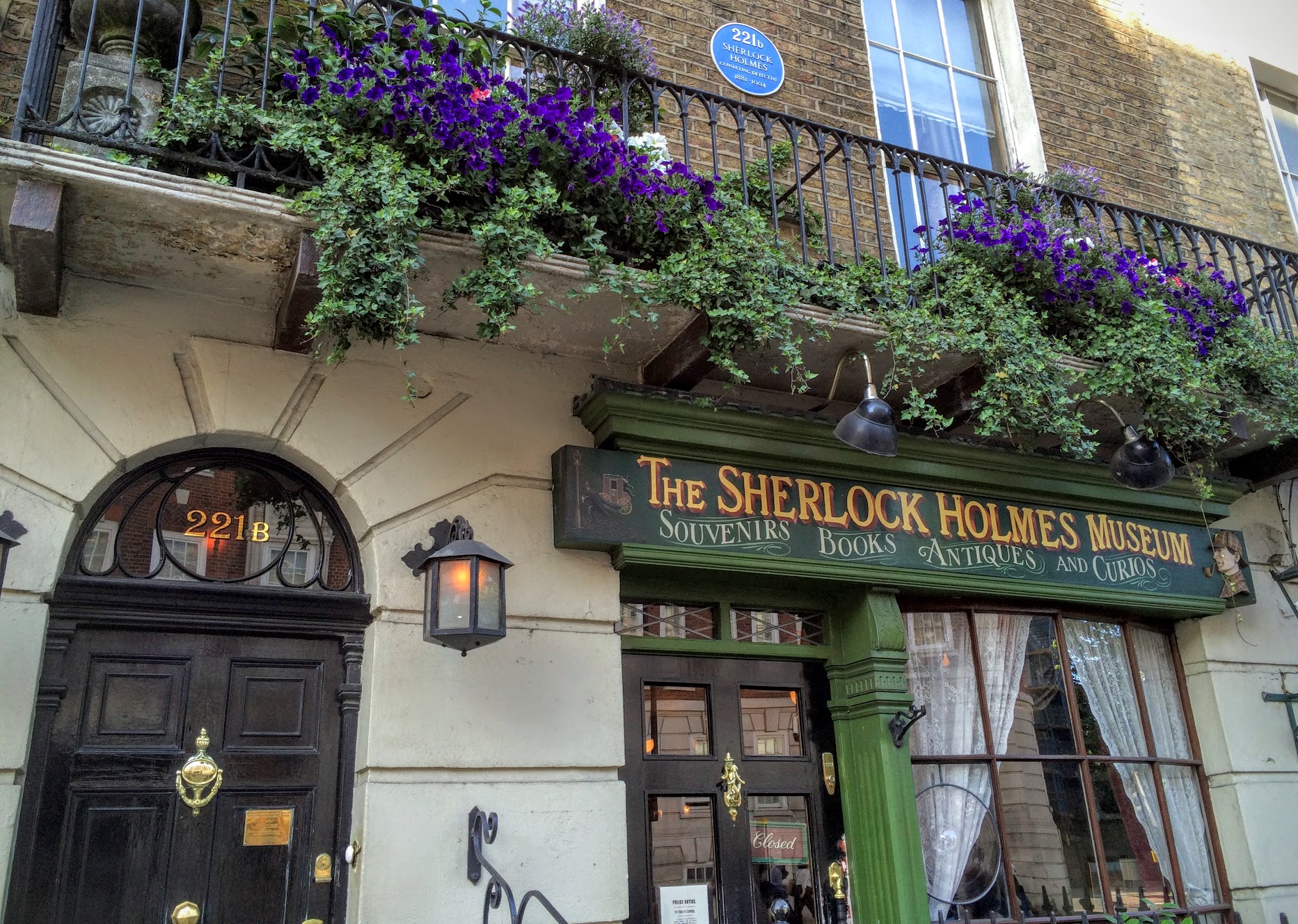 絶対行きたい ロンドンのシャーロック ホームズゆかりのスポット London Xyz