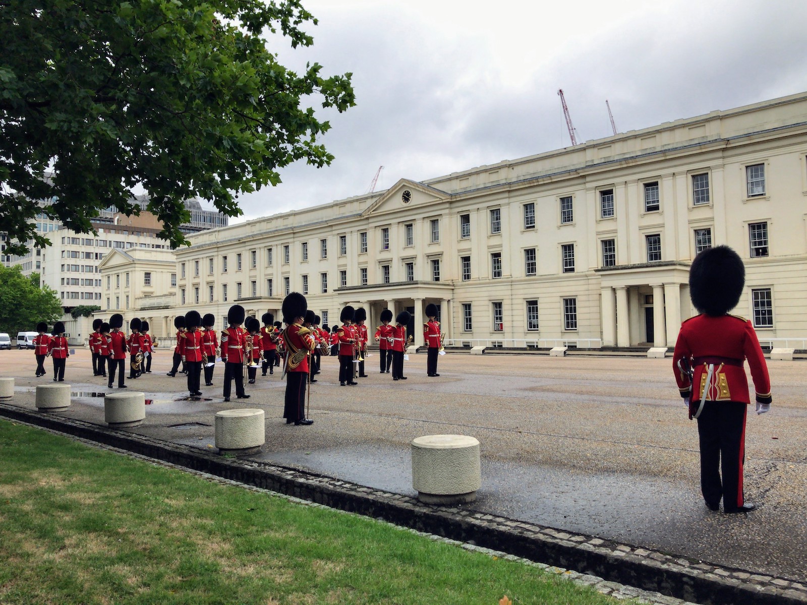 ウェリントン兵舎 Wellington Barracks London Xyz