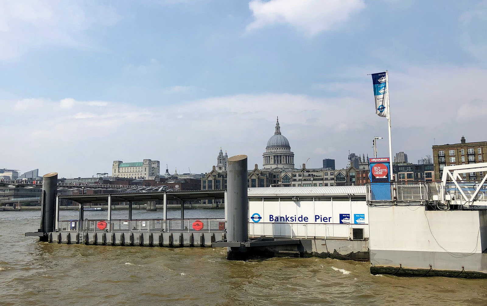 ロンドンの水上バス リバーボート ガイド London Xyz