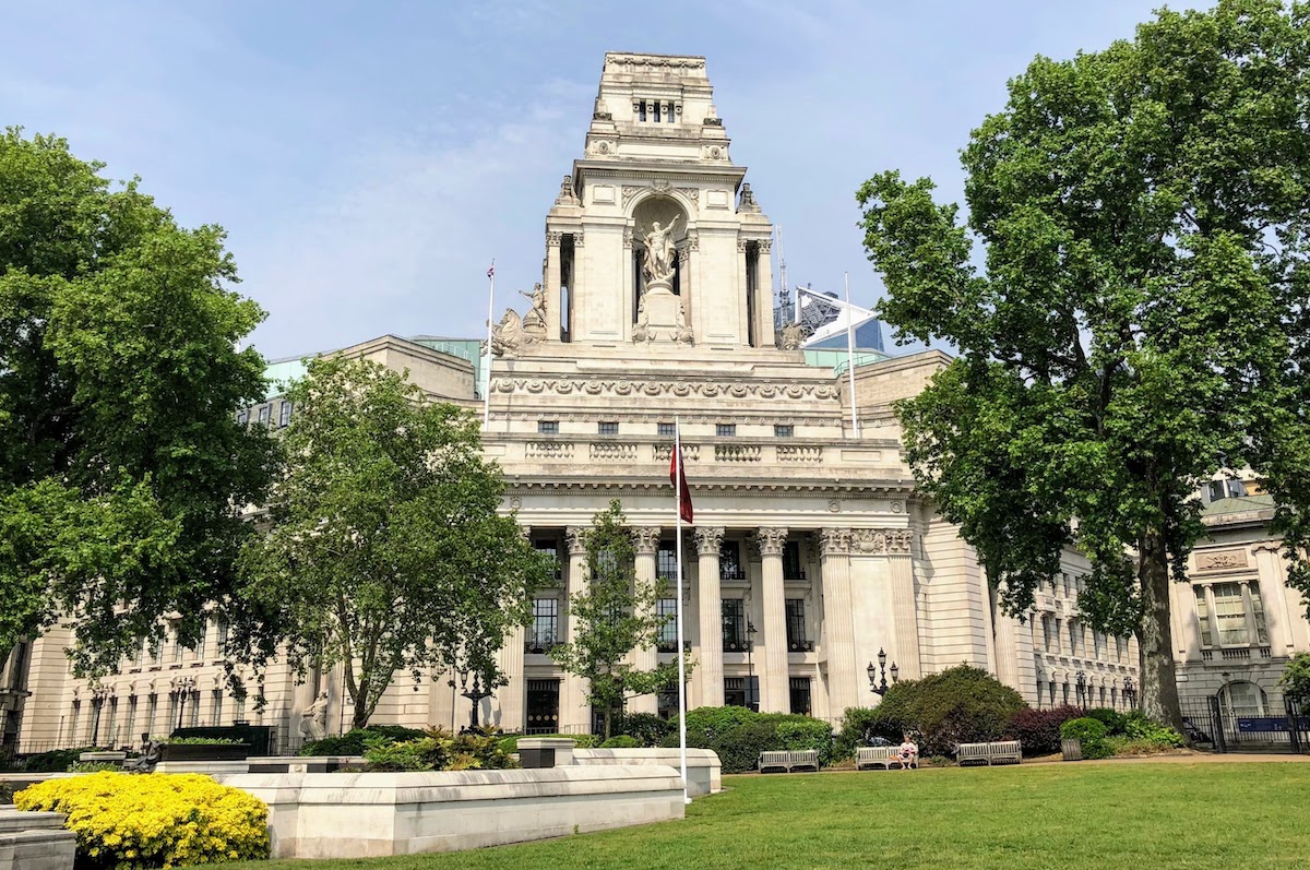 トリニティ ハウス Trinity House London Xyz